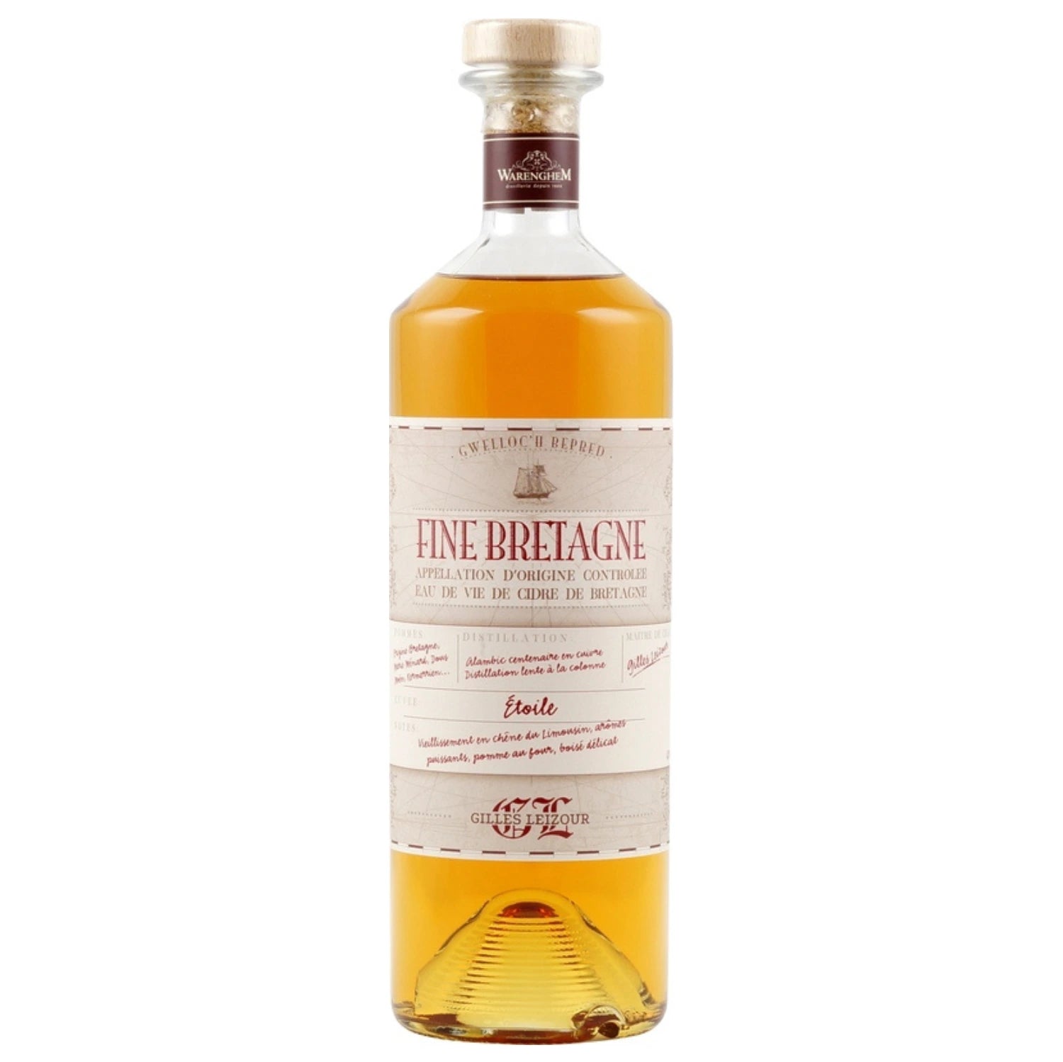Indulge in Warenghem's Fine Bretagne Cuvée Étoile, a 43% ABV Breton treasure. This exquisite apple brandy, matured in Limousin oak, captivates with its amber hue. Savor the intricate bouquet of orchard fruits, spring blossoms, and subtle spices.