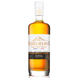 This whisky is the first unpeated single malt produced in Rozelieures. After a double distillation, this cuvée has matured in old Bourbon and Cognac casks, as well as in new barrels.