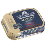 For those with a spicier taste, these old-fashioned sardines, preserved in olive oil, are hand-packed in tins with ‘just the right amount’ of carefully selected small pieces of sweet chilli pepper.