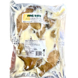 Four golden and appetizing duck confit legs from Périgord PDO, vacuum-sealed in transparent packaging. The label prominently displays the Masse brand and the Périgord PDO certification, guaranteeing the product's authenticity and quality.