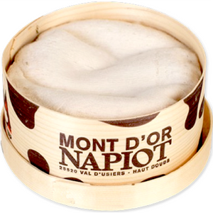 This exceptional cheese can be enjoyed warm in its box, accompanied by smoked charcuterie from Haut-Doubs such as ham or Morteau sausage. It pairs beautifully with white and red wines from the Jura, Savoie or dry Jurançon.