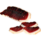 Sliced smoked duck breast from Périgord – tender texture, rich flavor, and subtle smoky aroma, ideal for salads or gourmet appetizers.