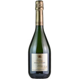 The Brut Prestige from Champagne Pierre Mignon is a refined and elegant champagne that embodies the essence of the Marne Valley, Côte des Blancs, and Épernay regions. Composed of 55% Pinot Meunier, 35% Chardonnay, and 10% Pinot Noir, this Brut champagne is celebrated for its aromatic complexity and distinguished character.